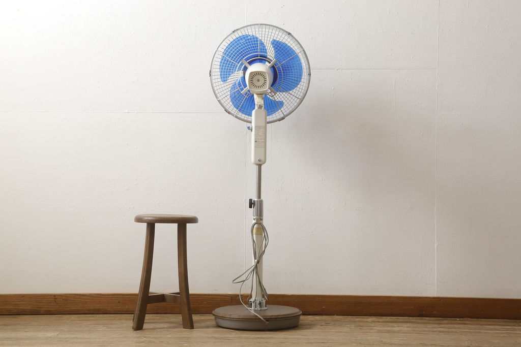 レトロ雑貨　激レア!!　松下電器産業　ナショナル扇風機　　箱付き(National、3枚羽)(R-061567)