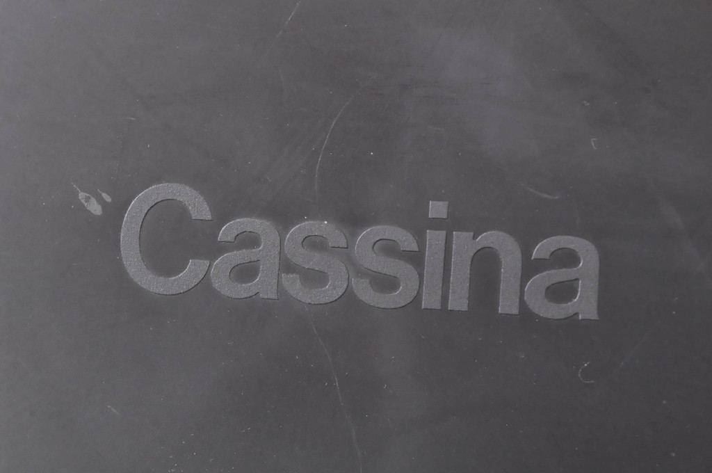 中古　Cassina(カッシーナ)　412　CAB(キャブ)　MARIO BELLINI(マリオベリーニ)　ブラック(黒)　シンプルモダンな空間づくりに活躍するアームレスチェア(ダイニングチェア、椅子、イス)(定価約24万円)(R-079511)