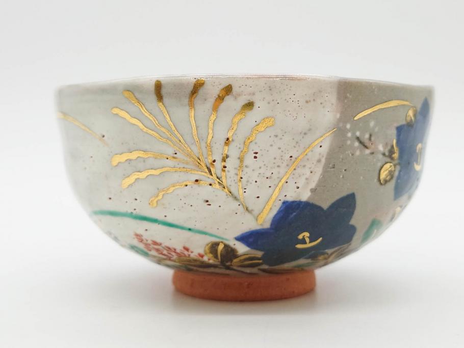 永楽善五郎　乾山写月秋草　4.3寸　美しい絵付けに品格を感じる茶碗(花、植物、風景、金彩、京焼、裏印、抹茶碗、茶道具、茶器、和食器、鵬雲斎書付き、四寸三分、共箱付き)(R-079305)