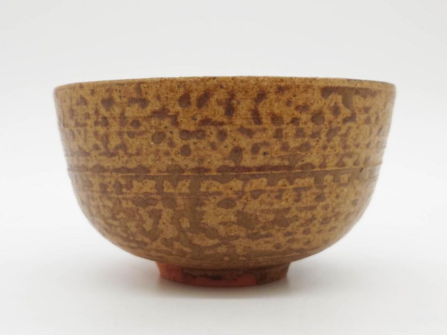 伊藤陶山　いらほ　4.1寸　侘び寂びを感じる茶碗(伊羅保、いらぼ、裏印、抹茶碗、茶道具、茶器、和食器、四寸一分、共箱付き、共布付き)(R-079306)