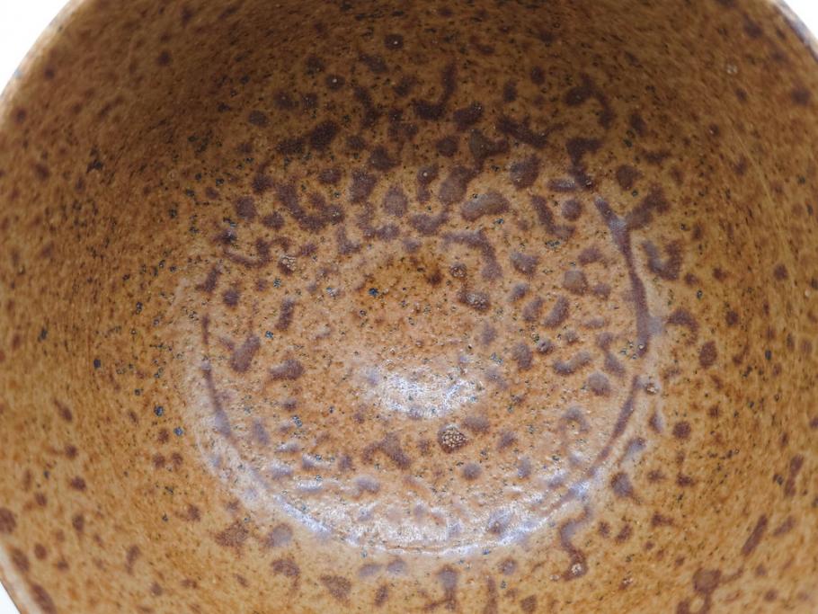 伊藤陶山　いらほ　4.1寸　侘び寂びを感じる茶碗(伊羅保、いらぼ、裏印、抹茶碗、茶道具、茶器、和食器、四寸一分、共箱付き、共布付き)(R-079306)