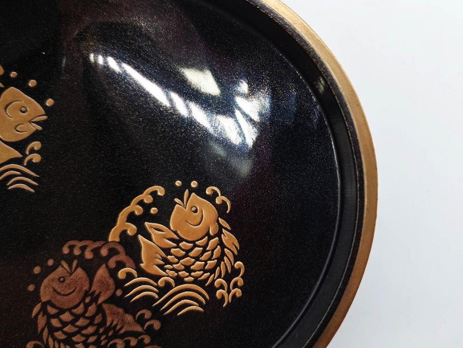 高木玉栄　荒磯　月日貝　上品な蒔絵とデザイン性に心惹かれる香合(シェル、鯛、魚、波紋、香道具、茶道具、蒔絵、木製、漆器、小物入れ、鵬雲斎書付き、共箱付き)(R-079308)