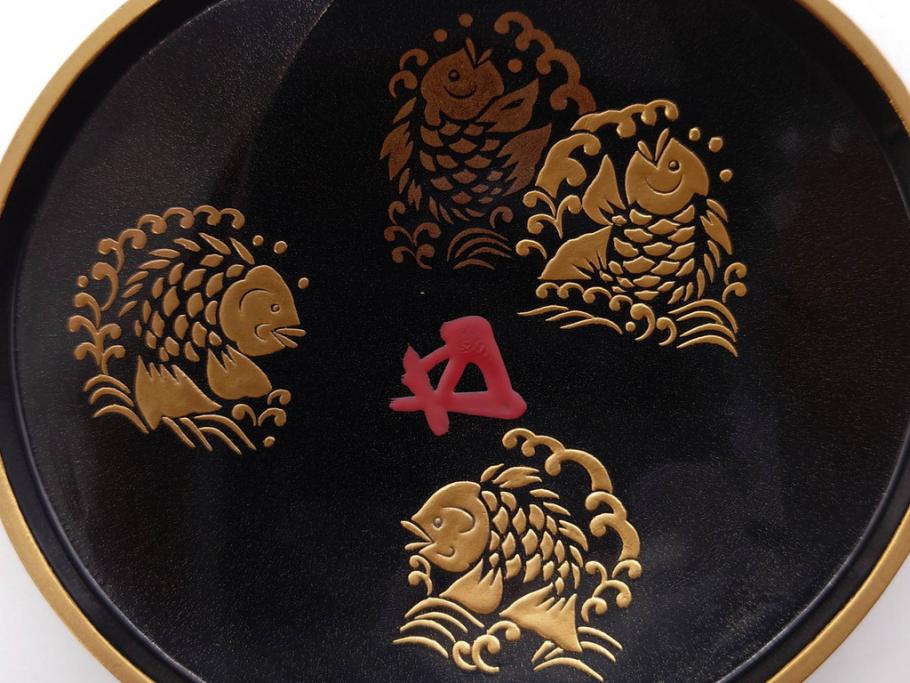 高木玉栄　荒磯　月日貝　上品な蒔絵とデザイン性に心惹かれる香合(シェル、鯛、魚、波紋、香道具、茶道具、蒔絵、木製、漆器、小物入れ、鵬雲斎書付き、共箱付き)(R-079308)