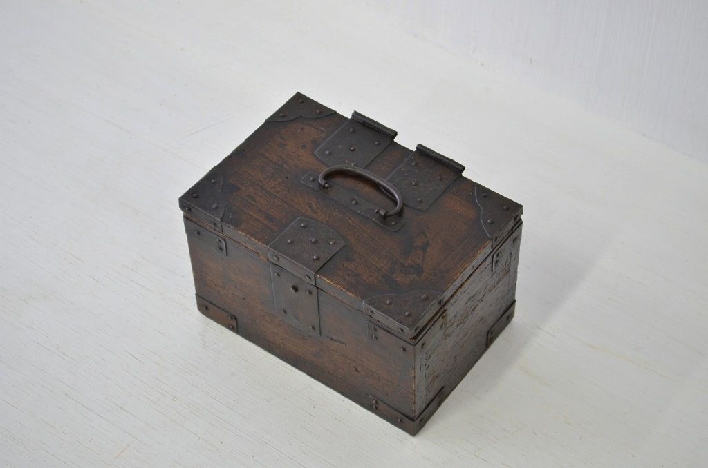 桐製!古い印箱(銭箱・硯箱)　アンティーク