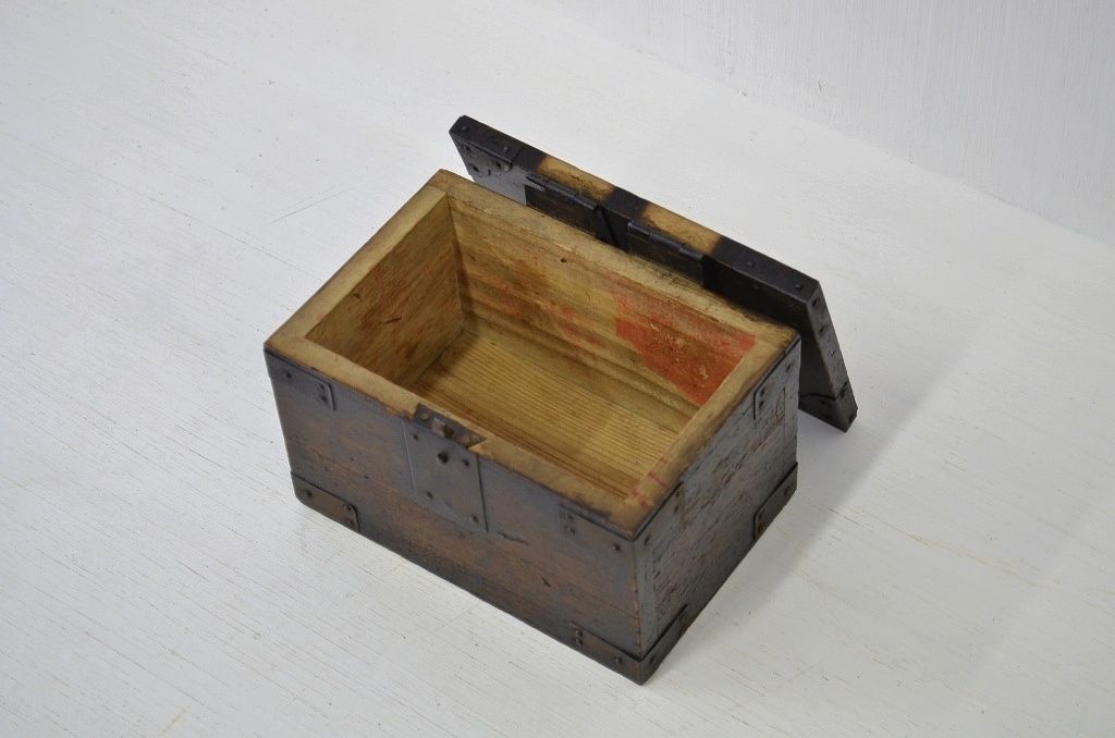 桐製!古い印箱(銭箱・硯箱)　アンティーク