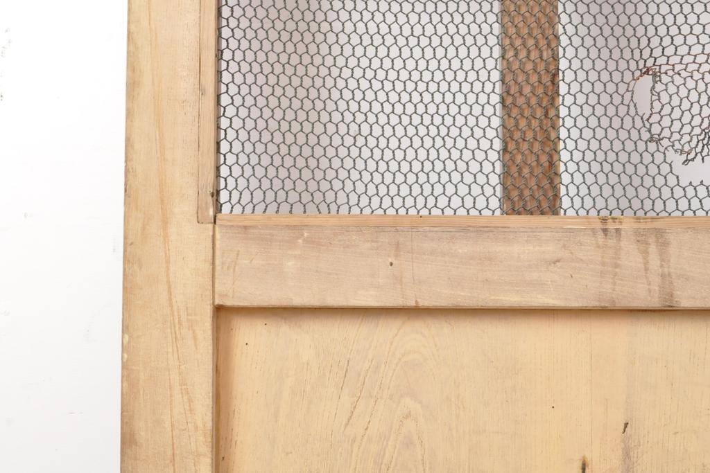 和製アンティーク　総ケヤキ材(欅)　大きな金具が存在感を高める格子蔵戸1枚(玄関戸、引き戸、建具)(R-055304)