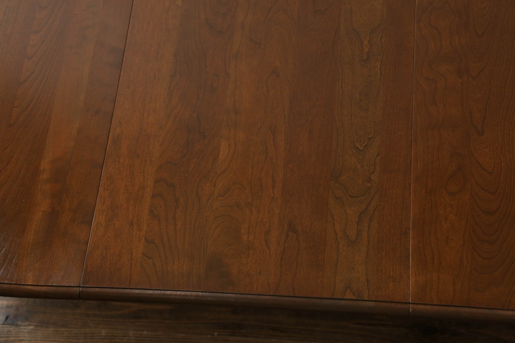 中古　ETHAN ALLEN(イーセンアーレン)　エレガントな猫脚のチェリー材製エクステンションテーブル(ダイニングテーブル、ヴィンテージ)(R-056943)