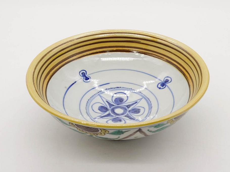 正木春蔵　九谷焼　呉須色絵　染付　約22cm　7.1寸　鮮やかに絵付けされた可愛らしい蓋物(向日葵、ひまわり、花、植物、大平、深鉢、和皿、和食器、七寸一分、裏印、外箱付き)(R-079320)