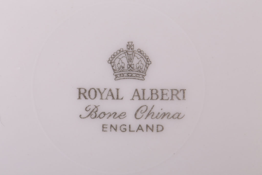 アンティーク雑貨　イギリス　Royal Albert(ロイヤルアルバート) MASQUERADE(マスカレード)シリーズ　スープボウル3枚セット(洋食器)(2)