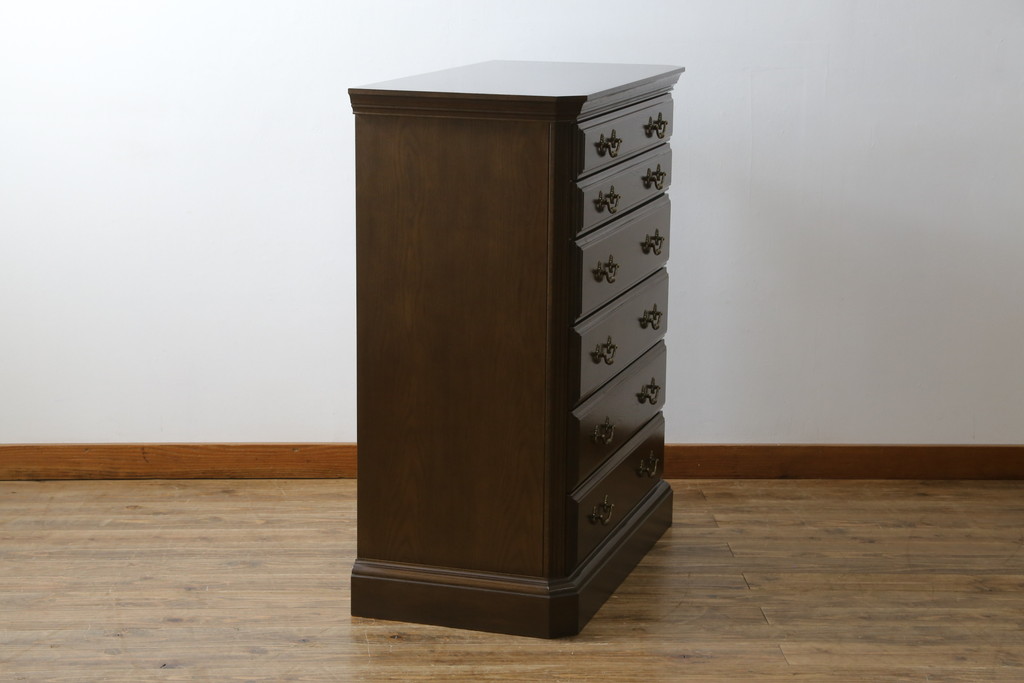 中古　美品!!　カリモク家具(karimoku)　domani(ドマーニ)　QUEENS LIFE(クイーンズライフ)　QPQ304　ヒッコリーブラウン　シックな佇まいで落ち着きのある空間を演出するドロアーチェスト(引き出し、サイドチェスト)(定価約37万4千円)(R-076414)