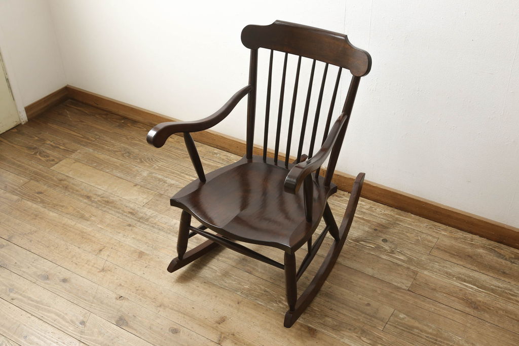 中古　美品　松本民芸家具　51B型　くつろぎの時間にオススメのロッキングチェア(定価約16万円)(アームチェア、揺り椅子、板座チェア)(R-059047)