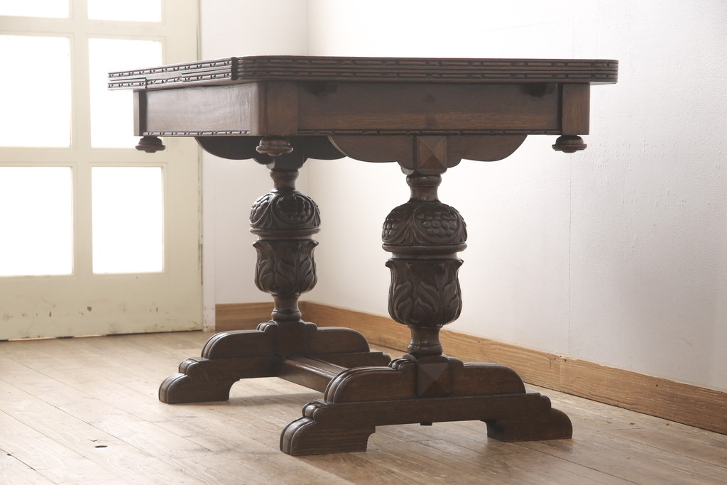 イギリスアンティーク　オーク材　上手物　脚や天板の縁など凝ったつくりが見事なドローリーフテーブル(ダイニングテーブル、エクステンションテーブル)(R-054173)