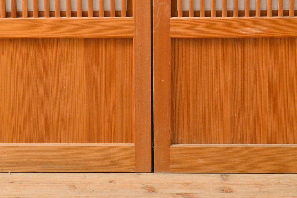アンティーク建具　レトロな雰囲気漂う裏障子付き格子戸2枚セット(引き戸、建具)(R-055076)