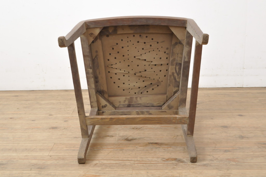 アンティーク家具　イギリスアンティーク　脚元のカーブがチャームポイント!オーク材製シンプルチェア(イス、椅子、ダイニングチェア)(R-055353)