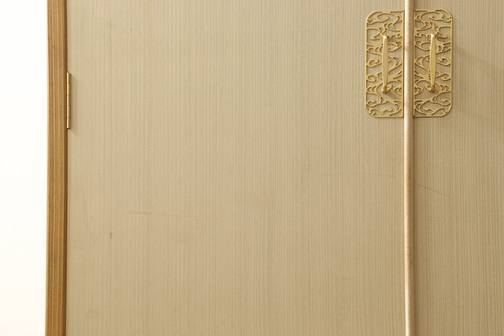 中古　透かしの金具が魅力!上品な佇まいの加茂総桐箪笥(胴厚、桐たんす、着物箪笥、引き出し、衣装タンス)(R-060255)