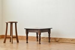 アンティーク家具　珍品希少!総欅材の小さなアンティークテーブル(座卓)