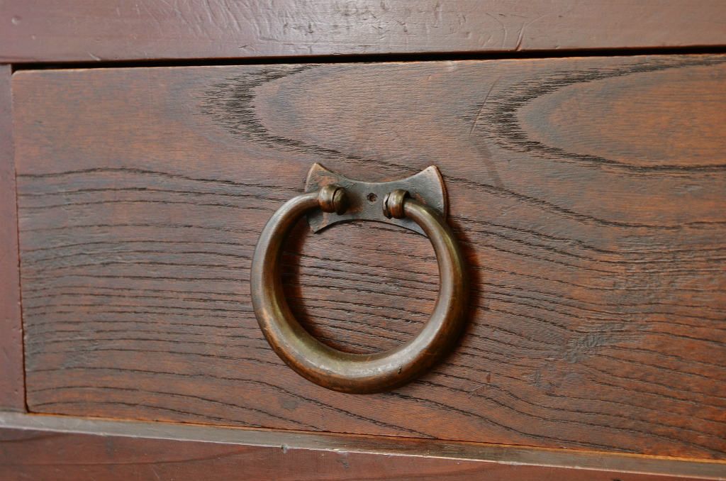 アンティーク家具　古民具 骨董 造りのとても良い変わり型水屋箪笥(のぼり付き)