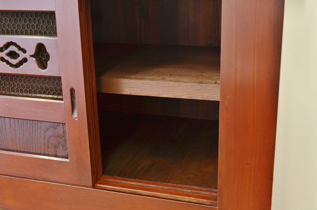 アンティーク家具　古民具 骨董 造りのとても良い変わり型水屋箪笥(のぼり付き)