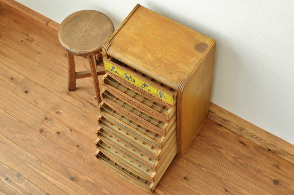 レトロ家具　昭和レトロ　素敵なアンティーク糸ケース(小引き出し)