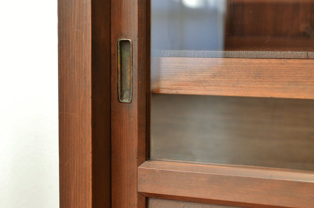 アンティーク家具　アンティーク 古い木のシンプルな収納棚(食器棚)