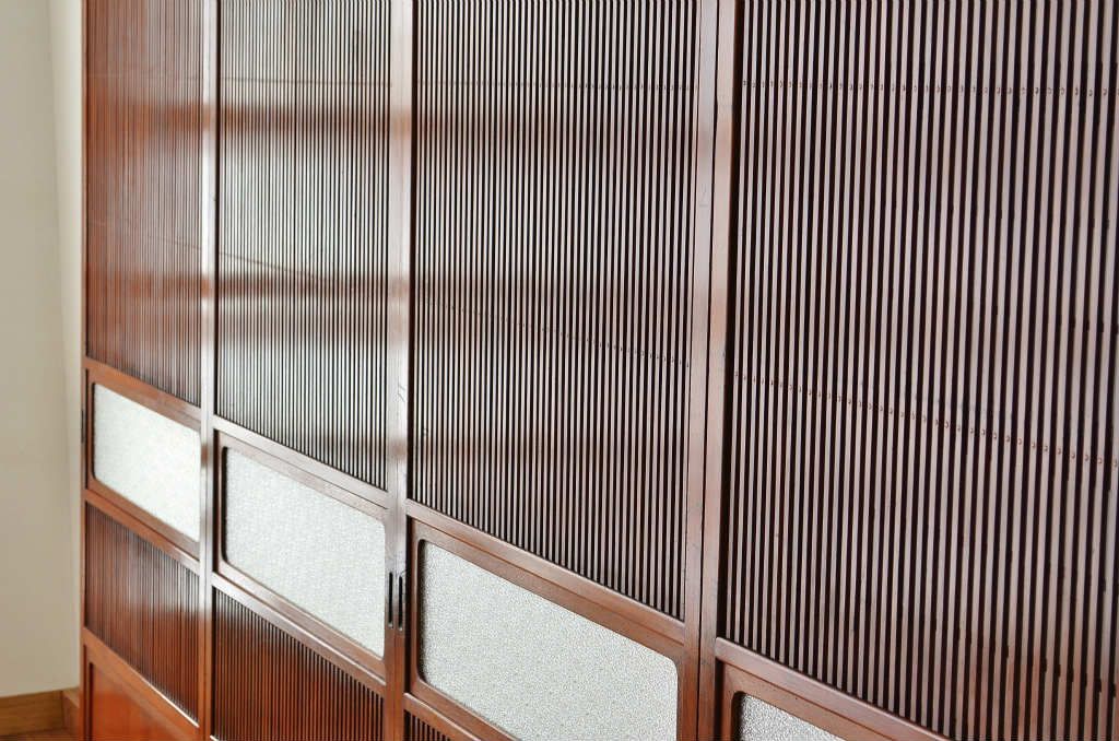 古民具　骨董　古い木のダイヤガラス格子戸4枚セット(裏障子付き)引き戸