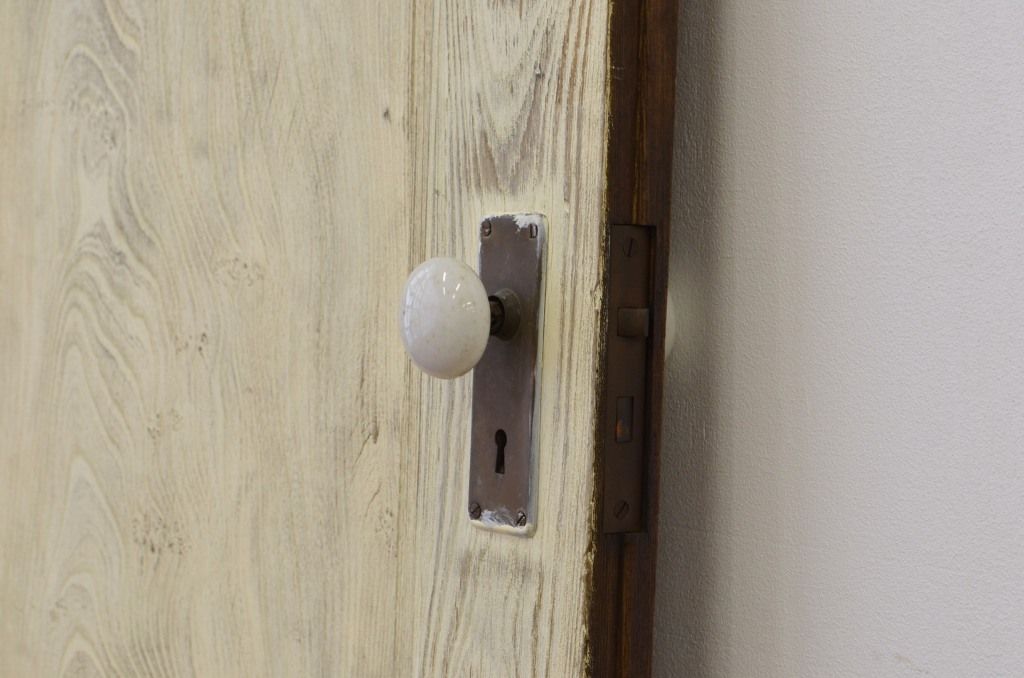 ★アンティーク　総欅鏡板が一枚板の重厚なドア(扉、建具)