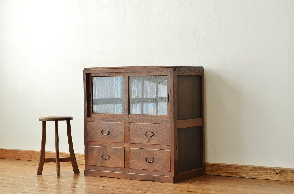 アンティーク家具　アンティーク　シックな欅の4杯引き出し収納棚(戸棚・小引き出し)