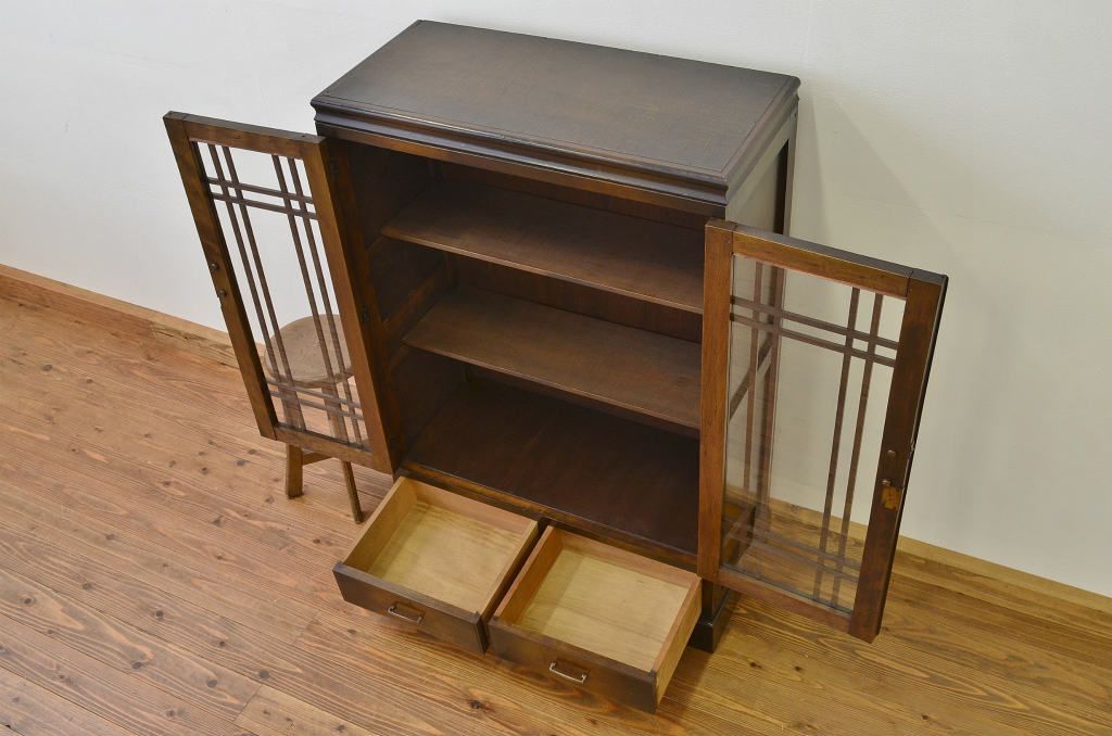 アンティーク家具　アンティーク古い木の格子扉本箱(収納棚・ブックケース)