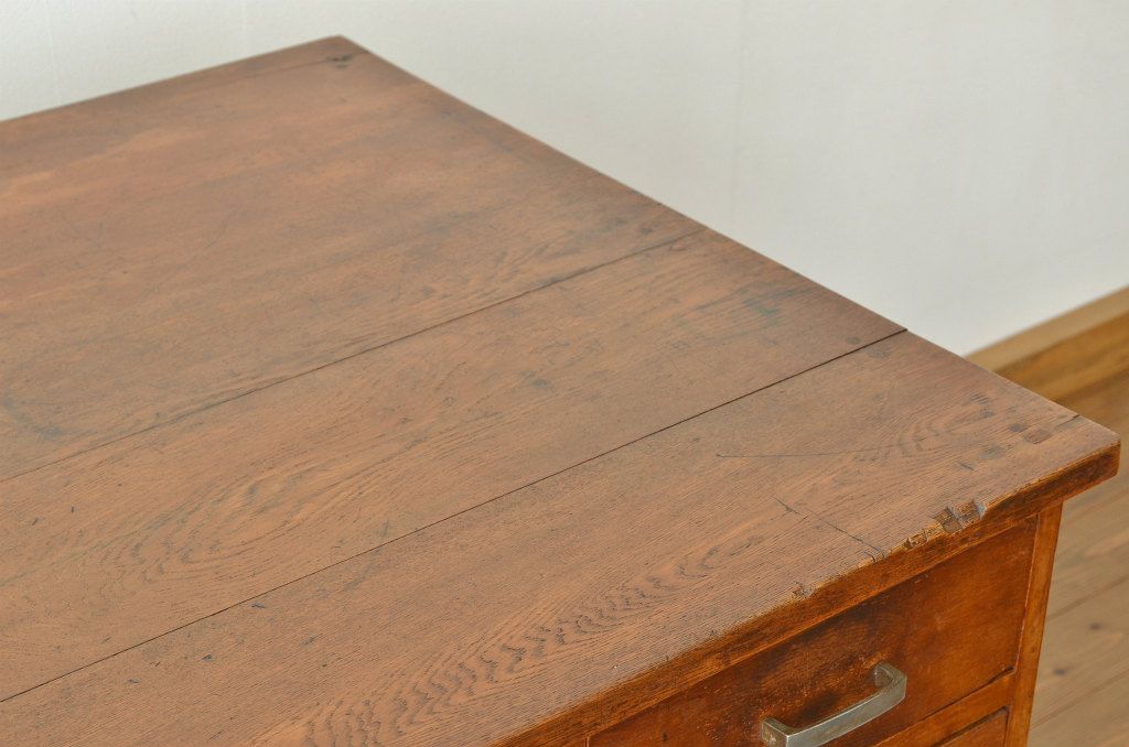 アンティーク家具　アンティーク 古いナラ材のシックな片袖机(作業台・テーブル)