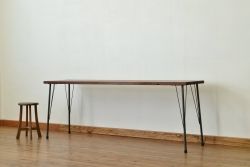アンティーク家具　☆天板一枚板の鉄脚テーブル?(アイアン・作業台・机)