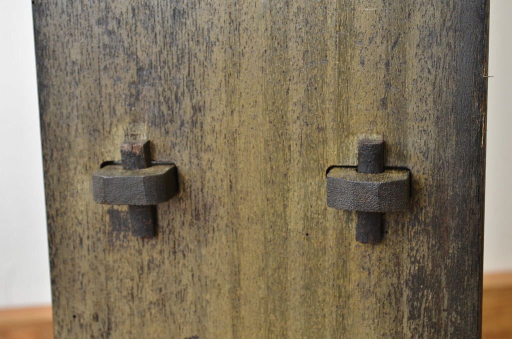 レトロ家具　アンティーク 古い木のレトロな本棚(飾り棚・書棚)