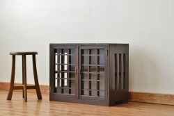 アンティーク家具　アンティーク 素敵な雰囲気の格子扉の収納棚(ガラスケース・ショーケース)