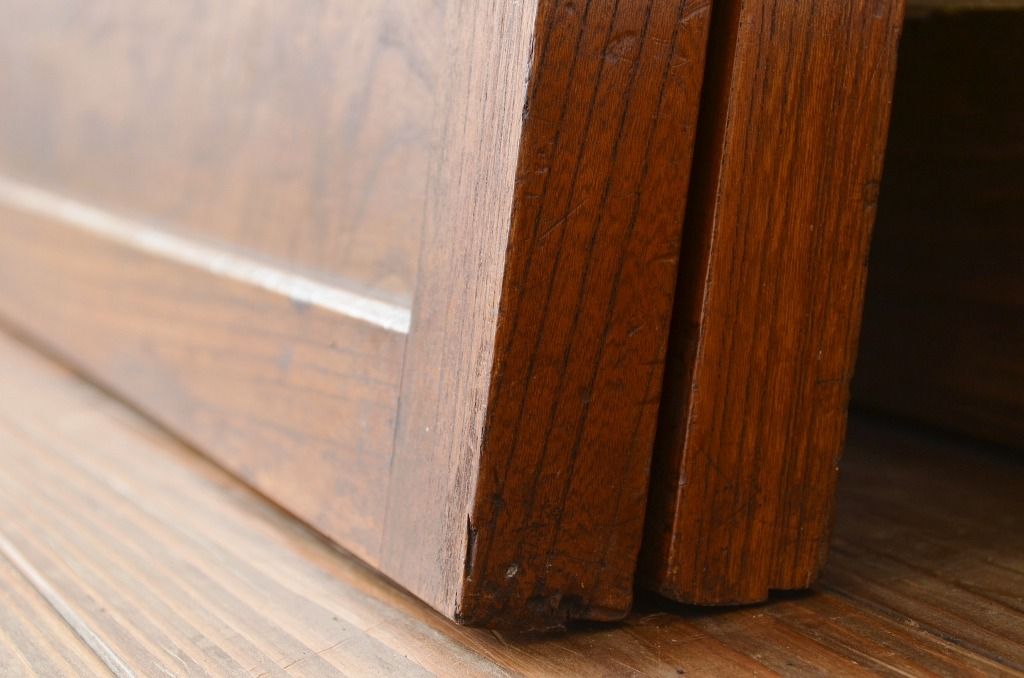 古民具・骨董 欅の玉杢無垢材で作られた小さな引き戸2枚セット?