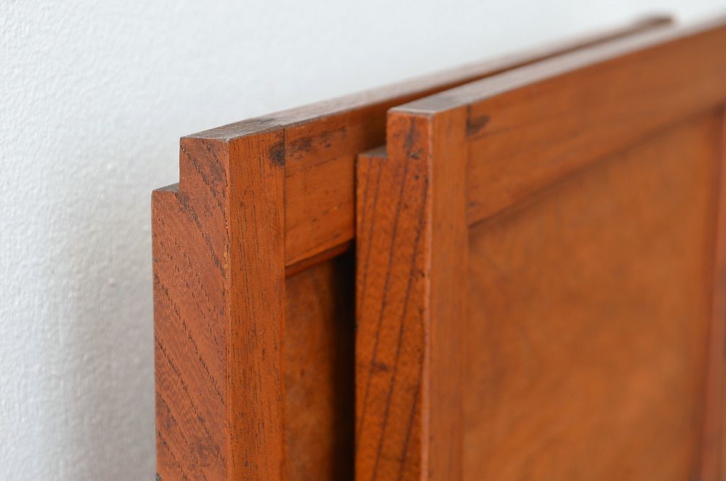 欅の玉杢無垢材で作られた小さな引き戸2枚セット(3)