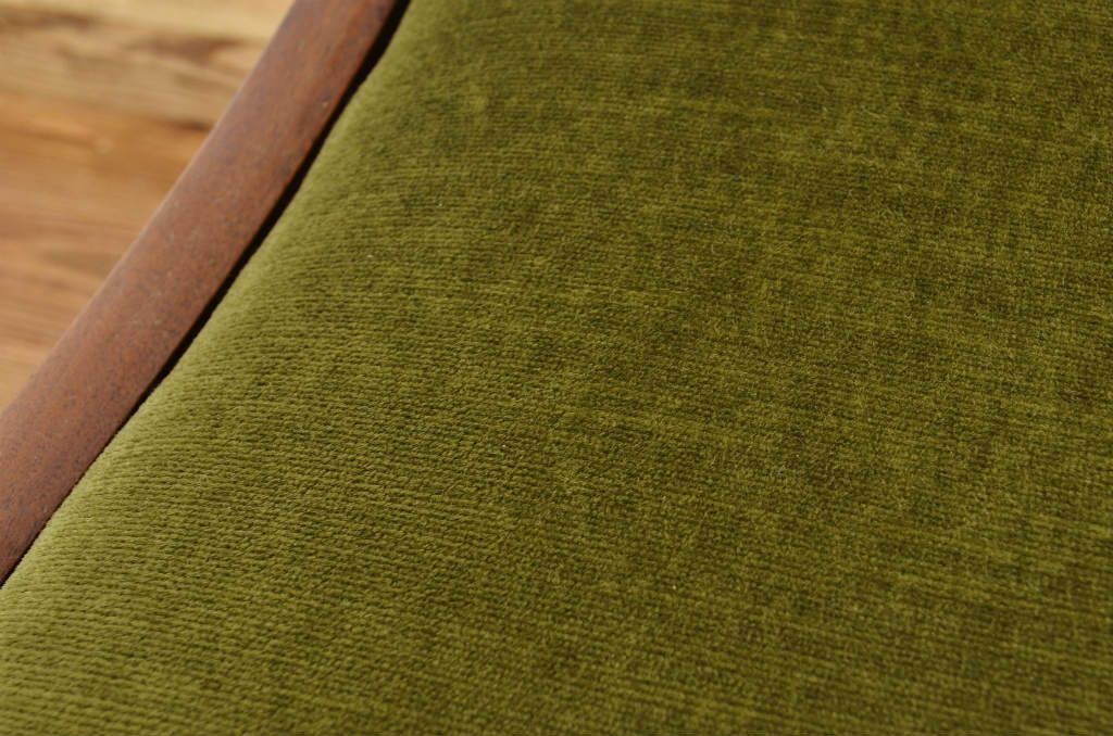 ヴィンテージ家具　イギリスビンテージ(ヴィンテージ)・雰囲気の良いシックなダイニングチェア