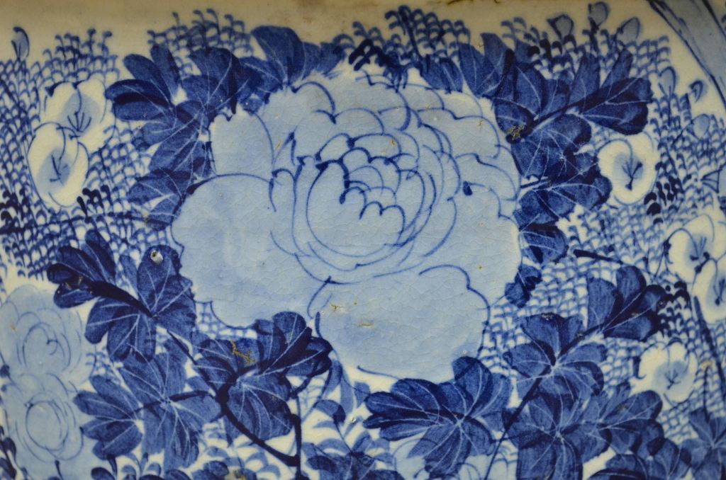 明治期・花鳥の図!古い染付植木鉢