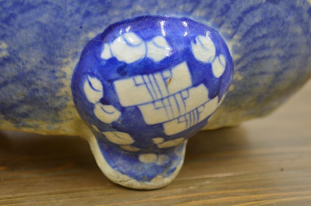 アンティーク雑貨　図柄の良い染付植木鉢