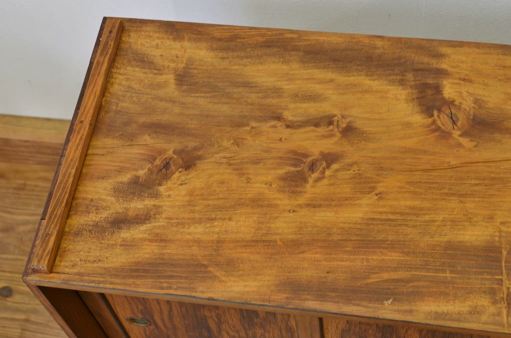 レトロ家具　☆昭和レトロ シックな重ね茶箪笥
