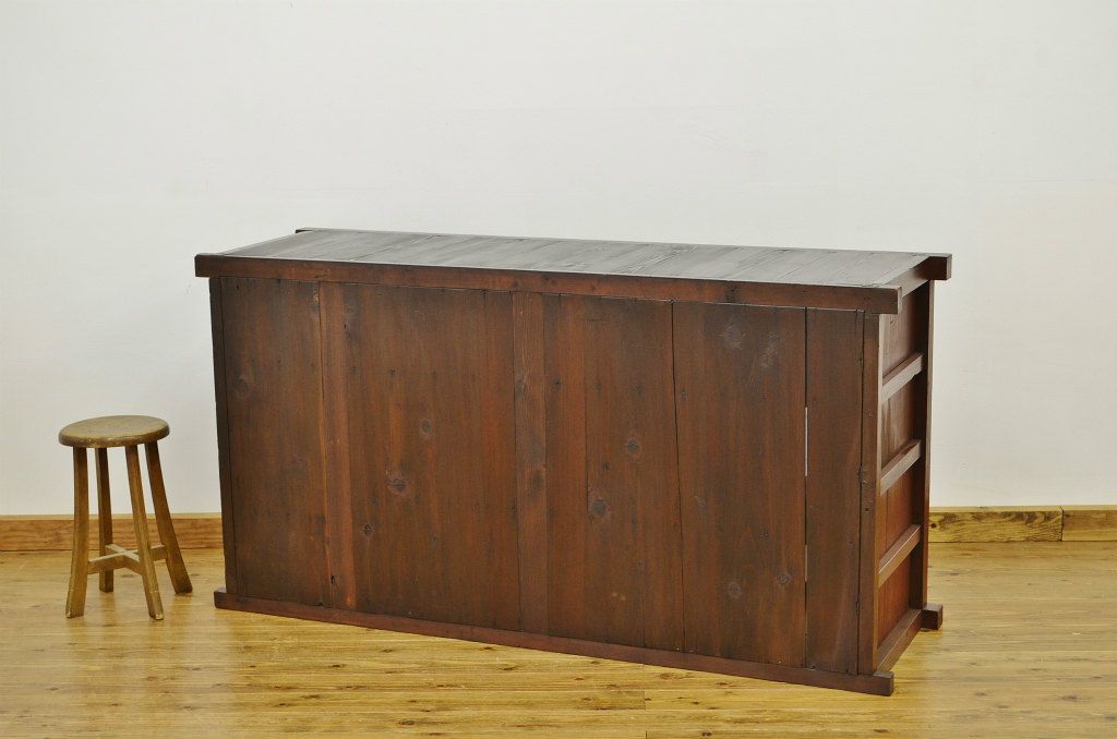 アンティーク家具　古い木の結霜ガラス水屋箪笥サイドボード?