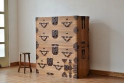 アンティーク家具　古民具・骨董　極上品!見事な金具の最上手総桐二本松箪笥(桐箪笥、桐たんす)