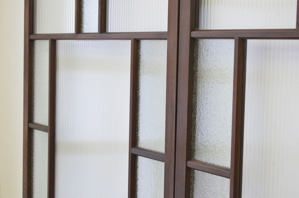 古民具・骨董 重厚なガラス入り無双引き戸4枚