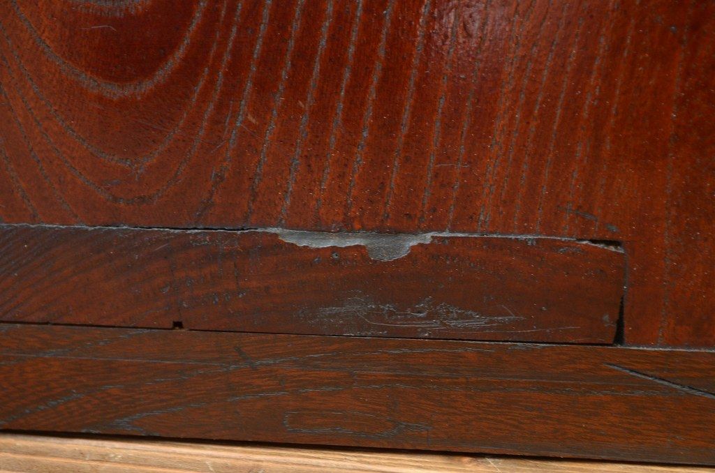 アンティーク家具　古民具・骨董 前面欅の重厚な舟箪笥(懸硯)直し有り