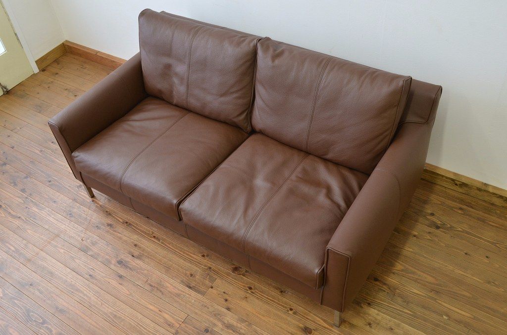中古 極美品 定価38万　アイラーセン(eilersen)本革張りソファストリームライン特注品アクタス