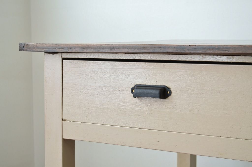 アンティーク家具　天板ナラ材の引き出し付き大型ペイント作業台(1)