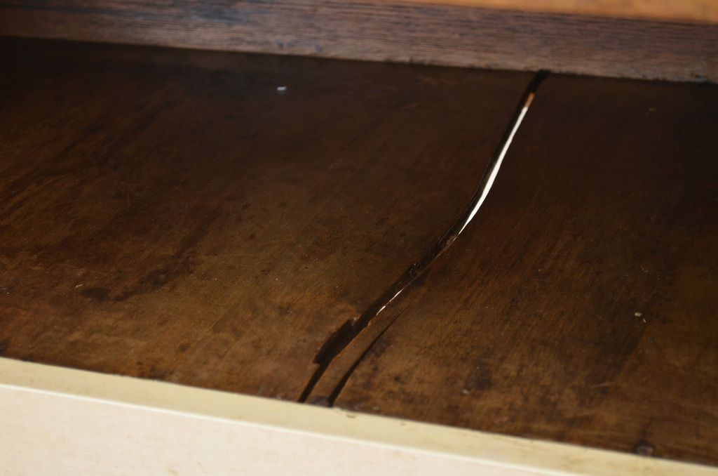 アンティーク家具　天板ナラ材の引き出し付き大型ペイント作業台(1)