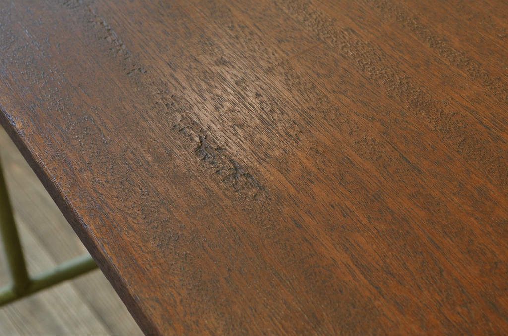 レトロ家具　レトロ感あふれる伸縮鉄脚テーブル(サイドテーブル)