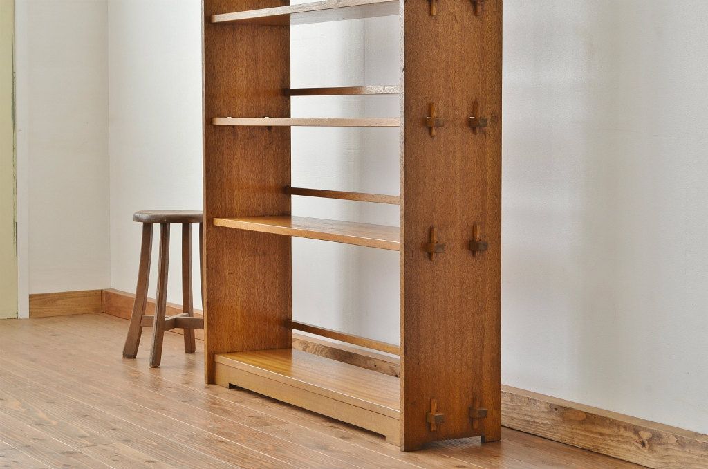 レトロ家具　昭和レトロ　大きな無垢材の本棚
