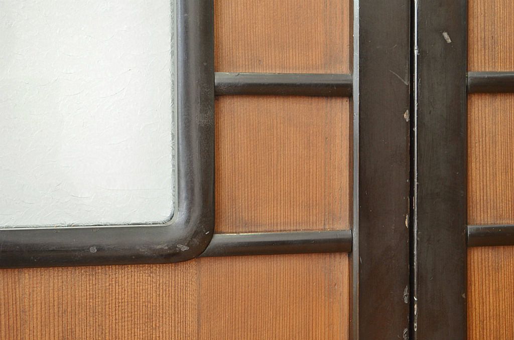古民具・骨董　結霜ガラス入りの細身でシックな舞良戸2枚セット(ガラス帯戸、引き戸・帯戸)