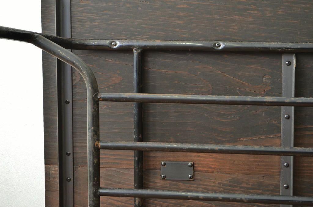 アンティーク家具　アンティーク 天板無垢板の鉄脚テーブル4(作業台・アイアン)