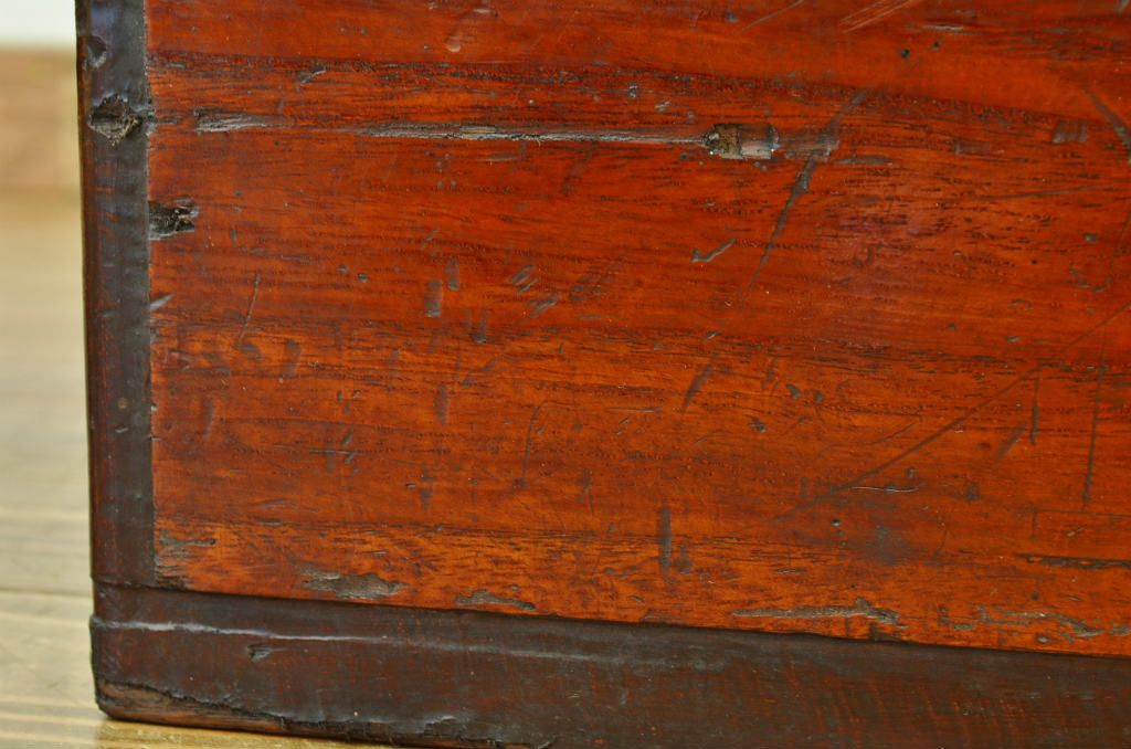 アンティーク　古い桐材の雰囲気の良い時代収納箱